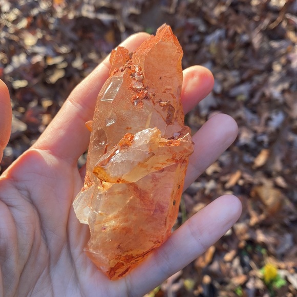 Red Quartz Crystal Point - Picture 3 of 3
